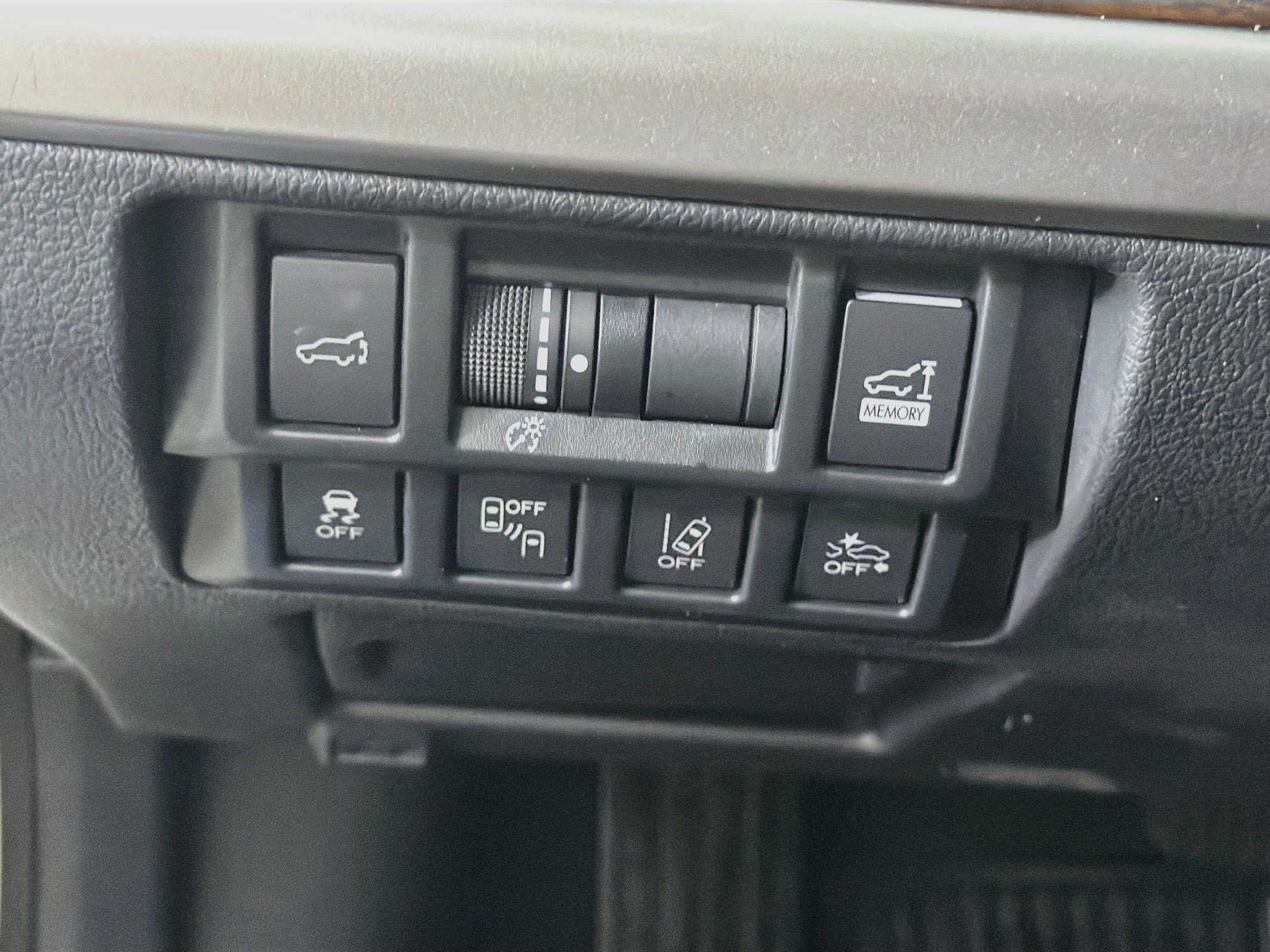 Used 2019 Subaru Outback 2.5i Limited AWD/4WD image 16