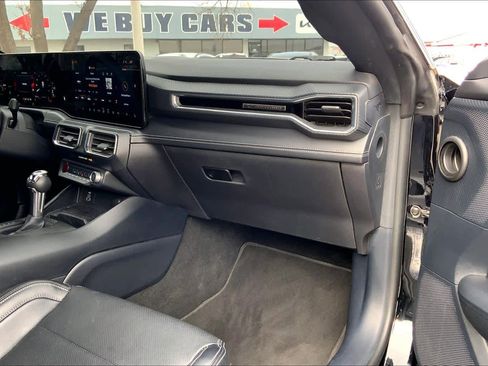 Used 2024 Ford Mustang GT Premium image 18