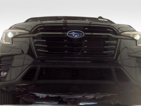 Used 2023 Subaru Ascent Onyx Edition Limited AWD/4WD image 2