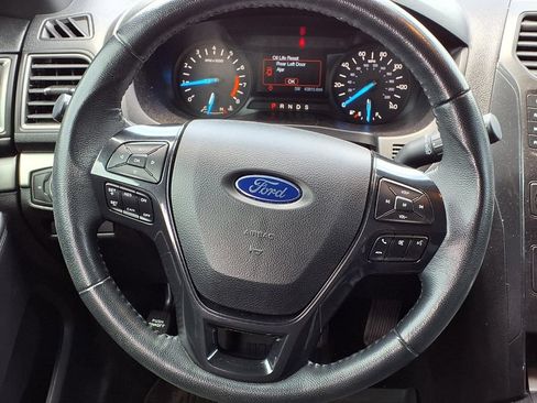 Used 2019 Ford Explorer XLT w/ Class III Trailer Tow Package FWD image 20