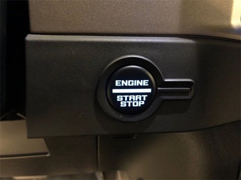 Used 2025 Ford Bronco Outer Banks image 19