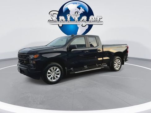 Used 2023 Chevrolet Silverado 1500 Custom image 5