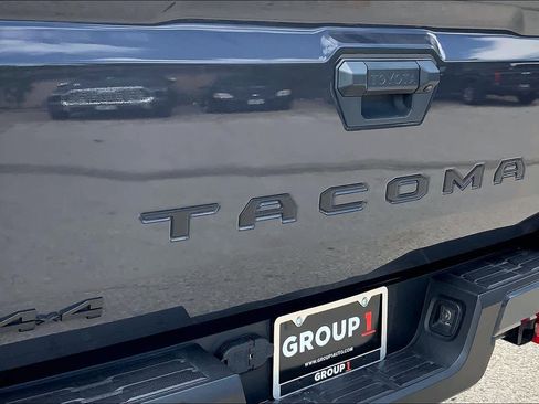 Used 2024 Toyota Tacoma TRD Off-Road AWD/4WD image 30