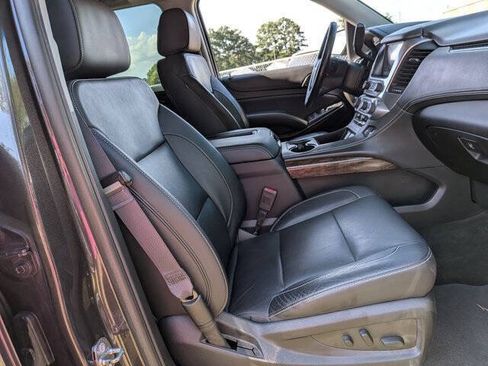 Used 2017 Chevrolet Suburban LT AWD/4WD image 36
