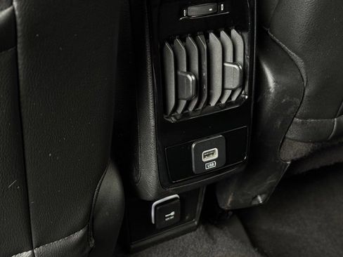 Certified 2023 Jeep Compass Limited image 31