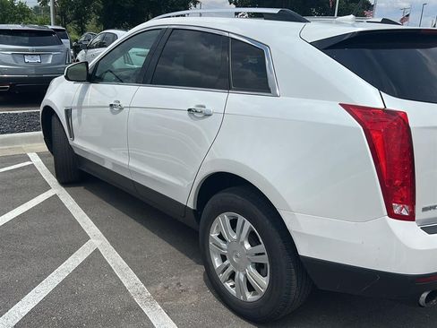 Used 2013 Cadillac SRX Luxury w/ Driver Awareness Package FWD image 2