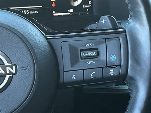 Used 2023 Nissan Pathfinder Platinum w/ Cargo Package image 15