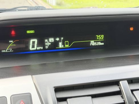 Used 2012 Toyota Prius V Three FWD image 11