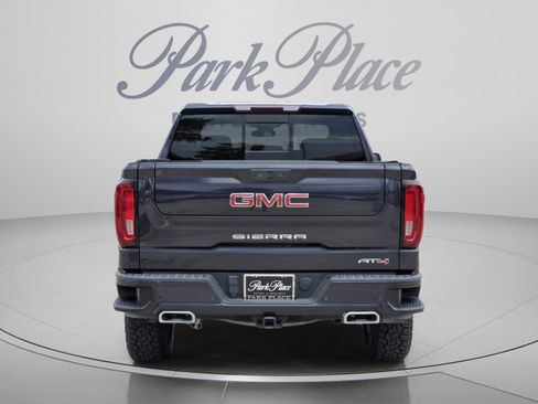 Used 2023 GMC Sierra 1500 AT4 w/ AT4 Premium Package AWD/4WD image 4