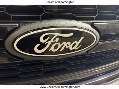 Used 2025 Ford F150 Lariat AWD/4WD image 14