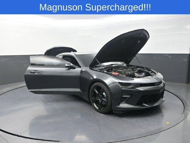 Used 2017 Chevrolet Camaro SS RWD image 37