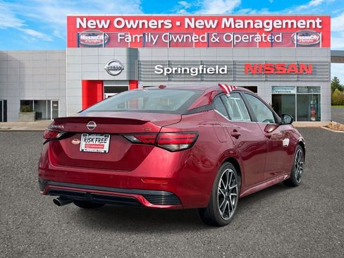Used 2024 Nissan Sentra SR w/ SR Premium Package FWD image 5