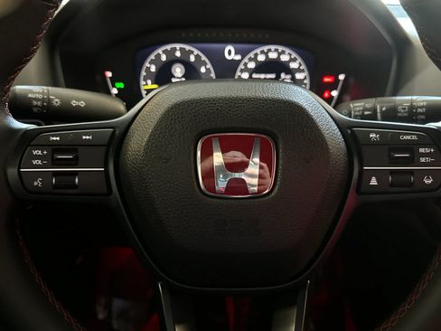 Used 2025 Honda Civic Type R image 25