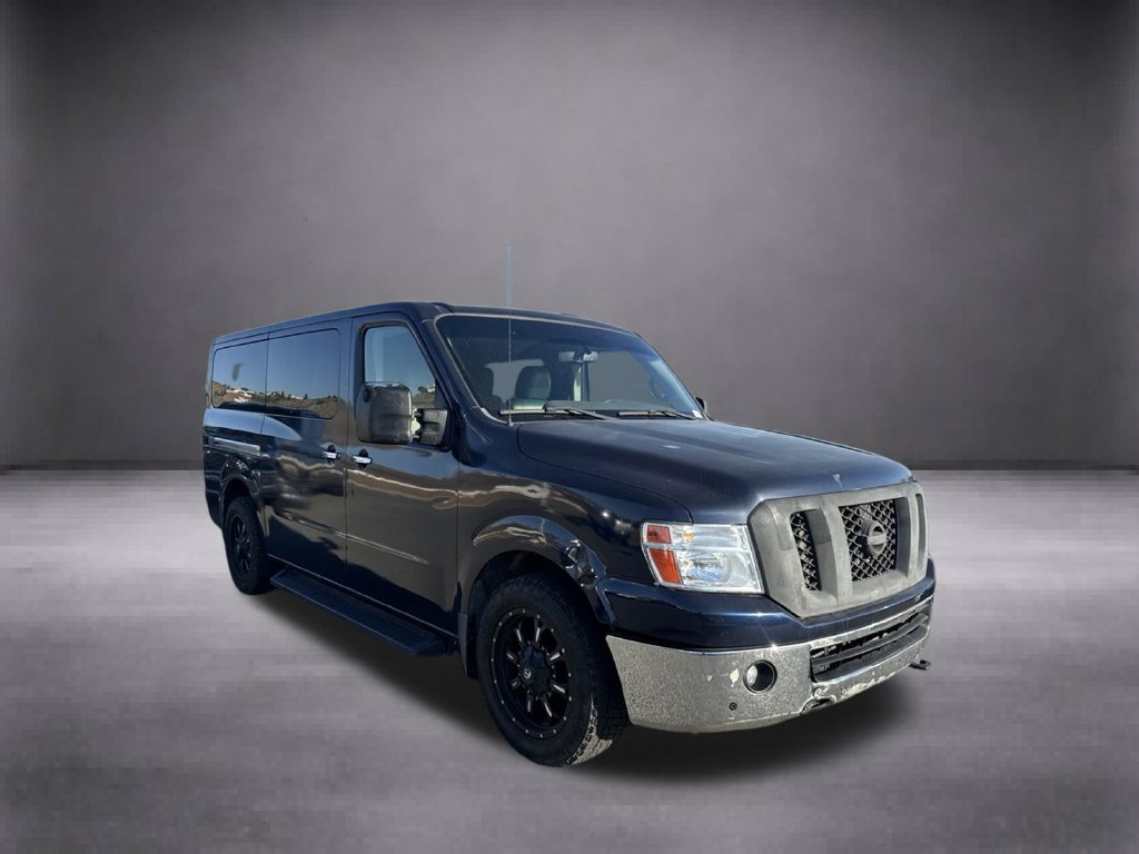 Used 2012 Nissan NV 3500 SL w/ Technology Pkg RWD image 4