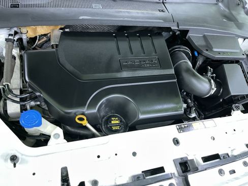 Used 2018 Jaguar E-PACE S image 30