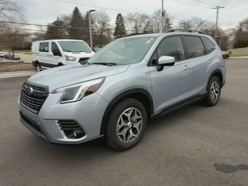 Certified 2024 Subaru Forester Premium image 4