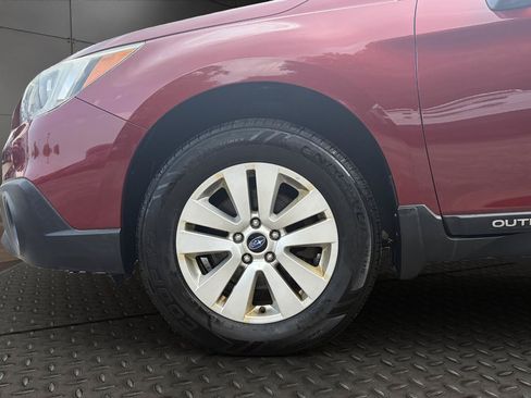 Used 2017 Subaru Outback 2.5i Premium AWD/4WD image 21
