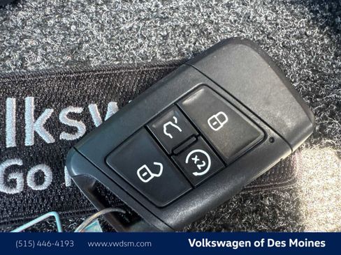 Used 2022 Volkswagen Taos SE w/ Panoramic Sunroof Package image 20