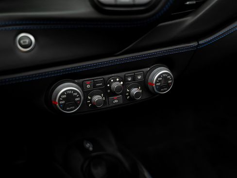 Used 2018 Ferrari 488 Spider RWD image 46