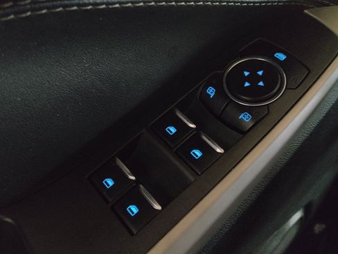 Used 2023 Ford Explorer XLT w/ Equipment Group 202A image 27