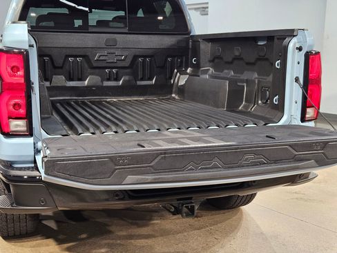 Used 2025 Chevrolet Colorado Z71 image 18