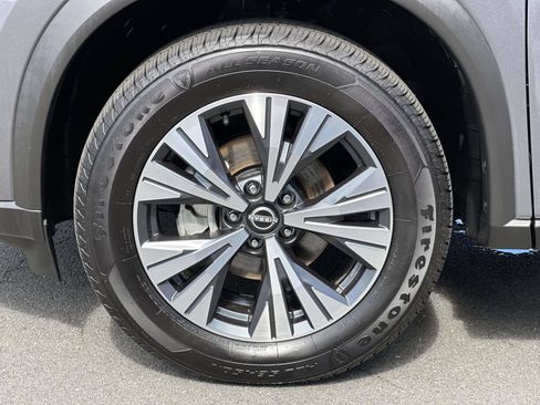 Used 2023 Nissan Rogue SV AWD/4WD image 7