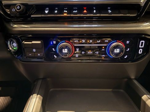 Used 2025 Chevrolet Silverado 2500 LTZ w/ Trail Boss Package image 27