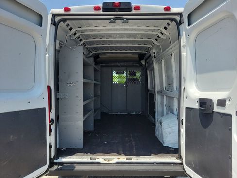 Used 2023 RAM ProMaster 2500 FWD image 10