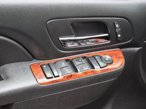 Used 2014 GMC Yukon SLT AWD/4WD image 11