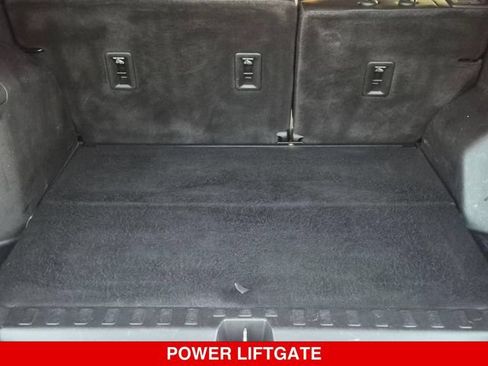 Used 2018 Chevrolet Equinox Premier AWD/4WD image 34