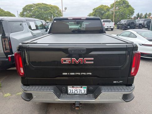 Used 2022 GMC Sierra 1500 SLT w/ Driver Alert Package I AWD/4WD image 5