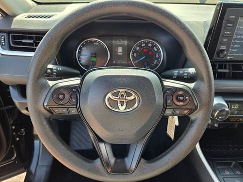 Used 2022 Toyota RAV4 LE AWD/4WD image 28