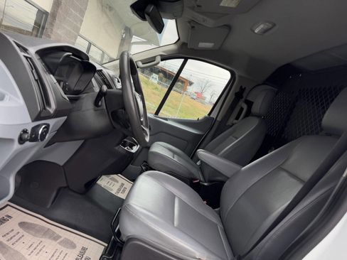 Used 2019 Ford Transit 250 130 Low Roof image 8
