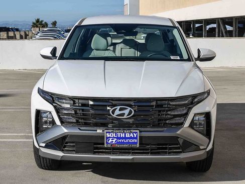 New 2026 Hyundai Tucson SE FWD image 2
