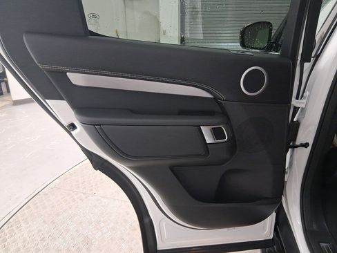 New 2026 Land Rover Discovery Limited Edition image 28