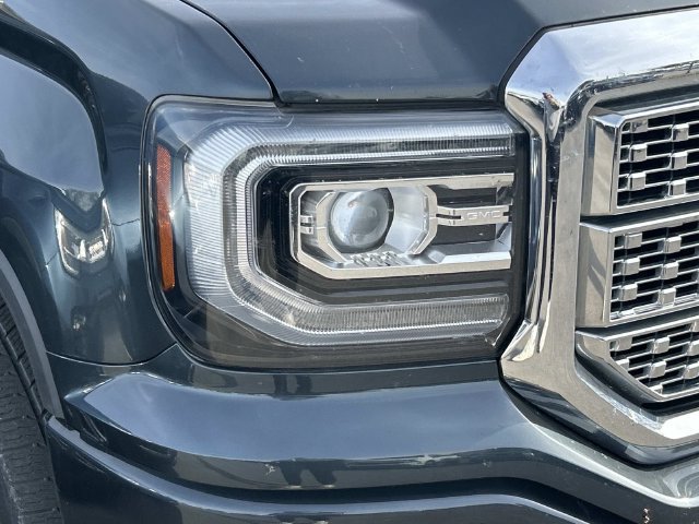 Used 2017 GMC Sierra 1500 Denali w/ Denali Ultimate Package AWD/4WD image 4