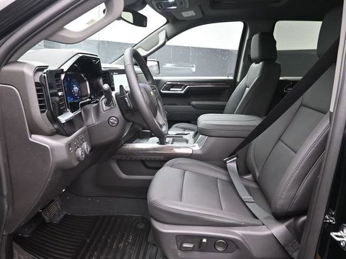 New 2026 Chevrolet Silverado 1500 LTZ w/ Z71 Off-Road Package AWD/4WD image 14