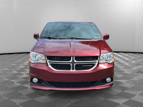 Used 2017 Dodge Grand Caravan SXT FWD image 7