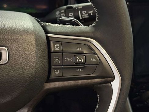 Used 2024 Jeep Grand Cherokee Limited 4xe w/ Luxury Tech Group II image 18