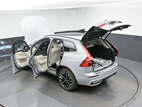 New 2026 Volvo XC60 B5 Ultra w/ Climate Package AWD/4WD image 52