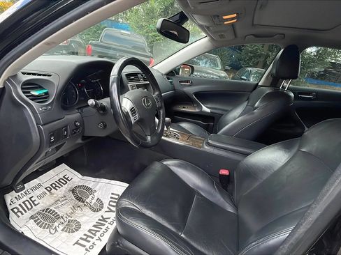 Used 2013 Lexus IS 250 AWD w/ Luxury Plus Pkg Value Edition image 10