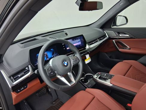 New 2026 BMW X1 xDrive28i w/ Technology Package image 2
