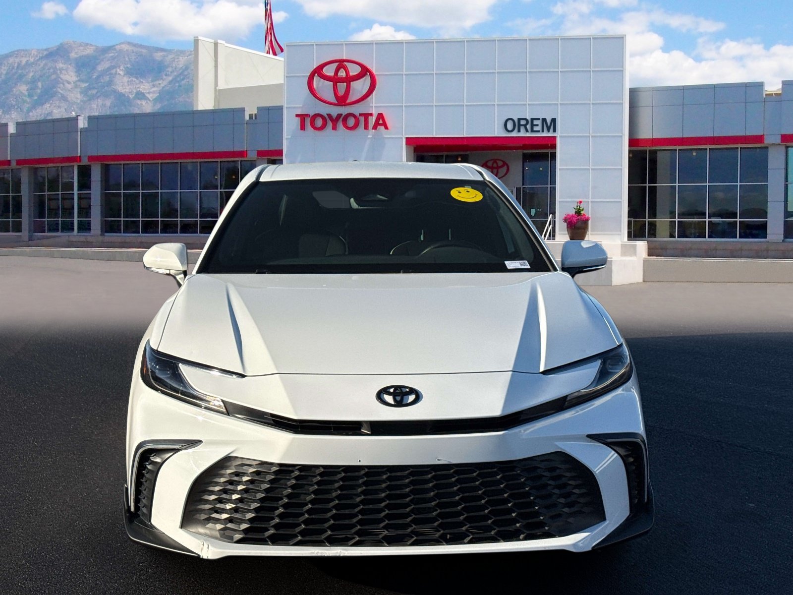 Used 2026 Toyota Camry SE w/ Multimedia Upgrade Package FWD image 2