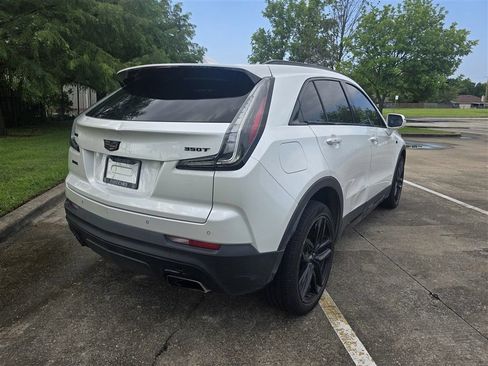 Used 2021 Cadillac XT4 Sport w/ Cold Weather Package FWD image 6
