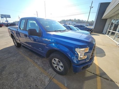 Used 2017 Ford F150 XL w/ Equipment Group 101A Mid image 3
