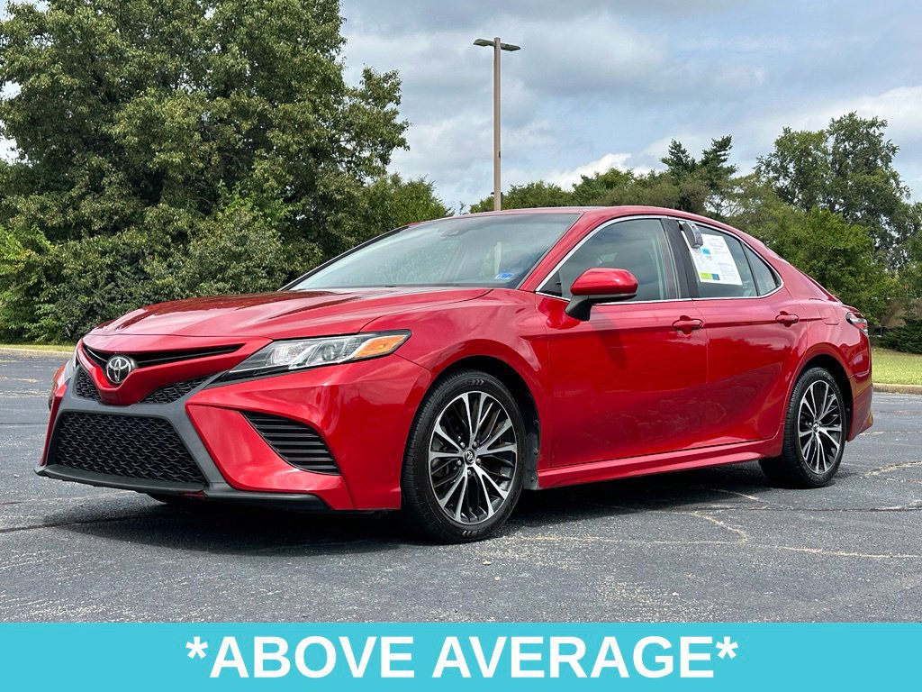 Used 2020 Toyota Camry SE FWD image 3