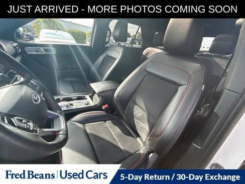 Used 2023 Ford Explorer ST-Line w/ Class IV Trailer Tow Package AWD/4WD image 17