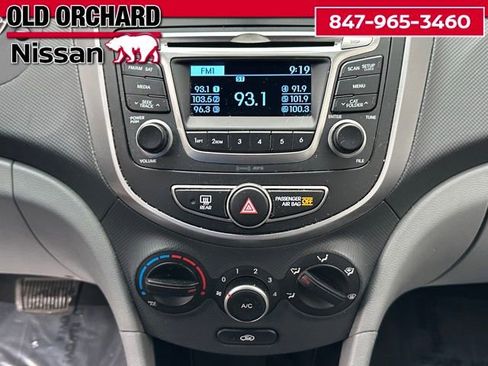 Used 2016 Hyundai Accent SE image 12