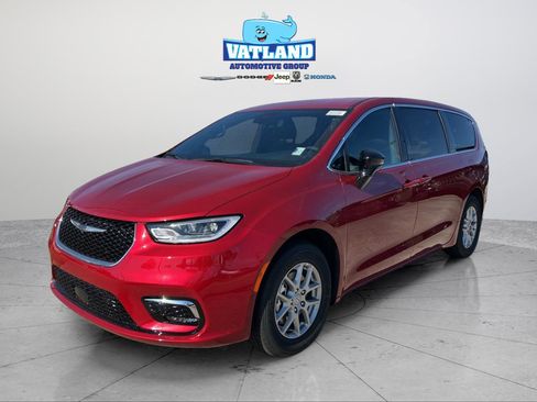 New 2026 Chrysler Pacifica Select image 31