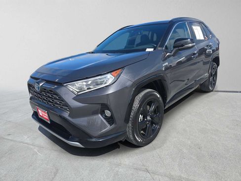 Used 2019 Toyota RAV4 XSE w/ Carpet Mat Package AWD/4WD image 7